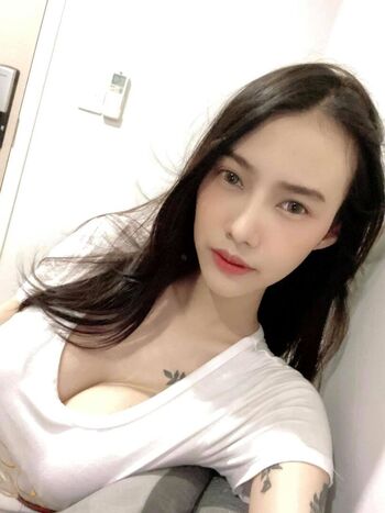 Full leaked Deardearrrii private onlyfans photo