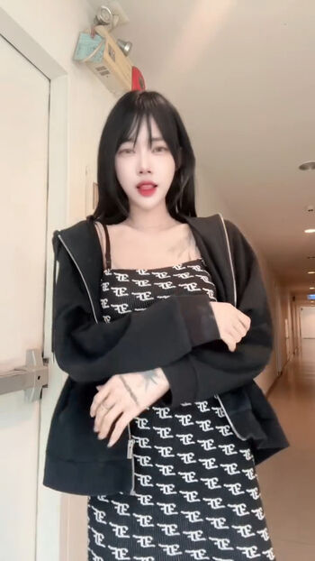 Full leaked Deardearrrii private onlyfans photo