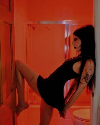 Full leaked Deathbyromy private onlyfans photo