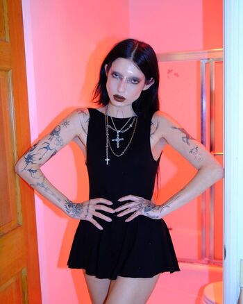Full leaked Deathbyromy private onlyfans photo