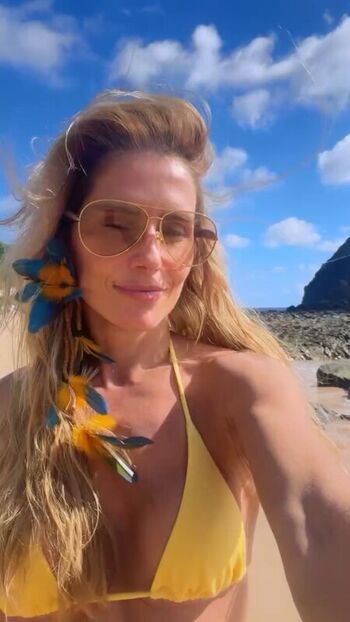 Full leaked Deborah secco page private onlyfans photo