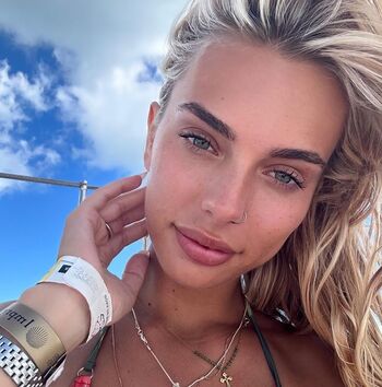 Full leaked Deborh fugere private onlyfans photo