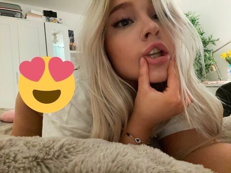 Full leaked Decadex private onlyfans photo