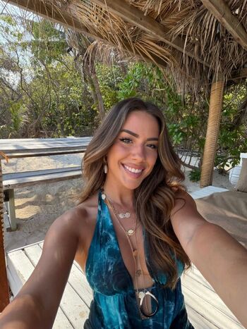 Full leaked Dee valladares private onlyfans photo