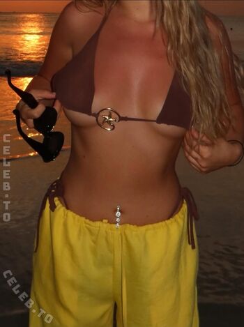 Full leaked Deeanaofficial private onlyfans photo