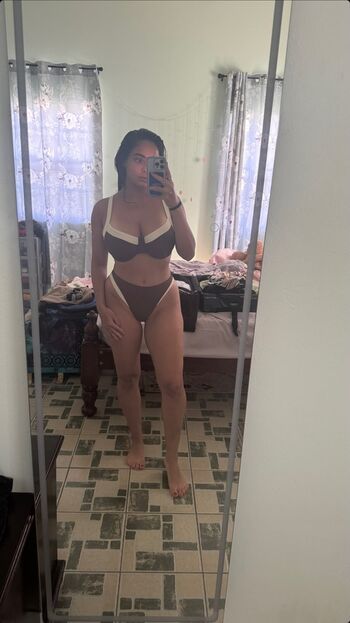 Full leaked Deeenadeeena private onlyfans photo