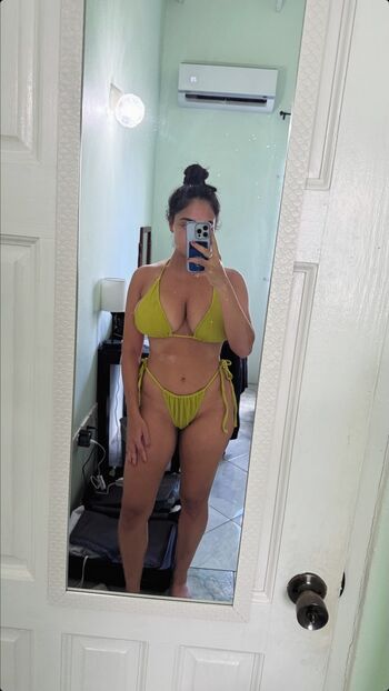 Full leaked Deeenadeeena private onlyfans photo