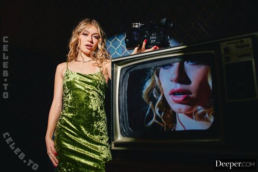 Full leaked Deeper page private onlyfans photo