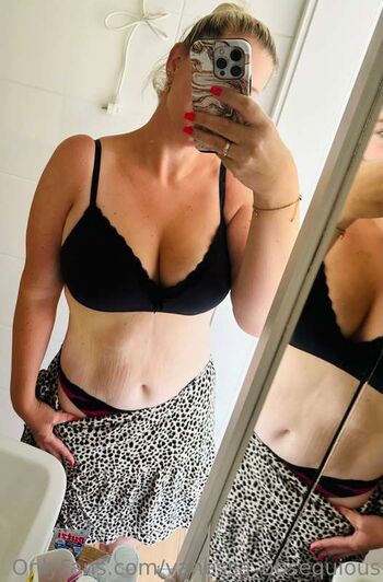 Full leaked Deepthroatvanessa private onlyfans photo