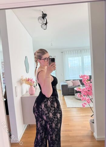 Full leaked Deineemilia private onlyfans photo