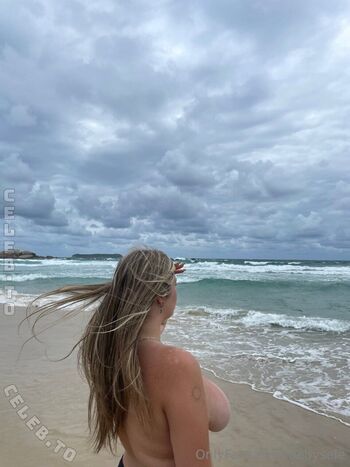 Full leaked Delfysele private onlyfans photo