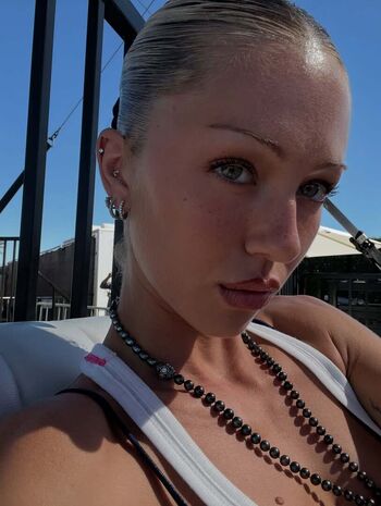 Delilah Belle Hamlin