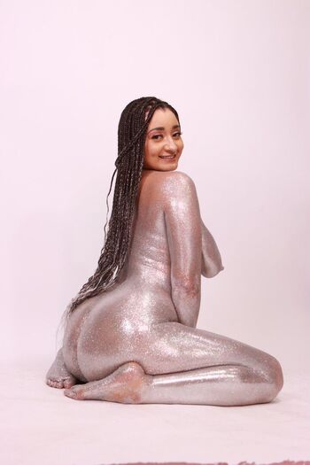 Full leaked Delilahmoon private onlyfans photo