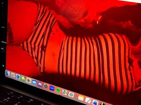 Full leaked Delusionalshne private onlyfans photo