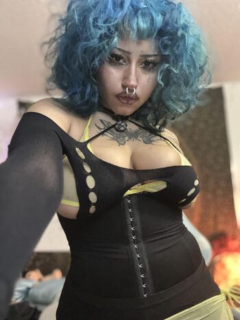 Full leaked Deluxxxeblu private onlyfans photo