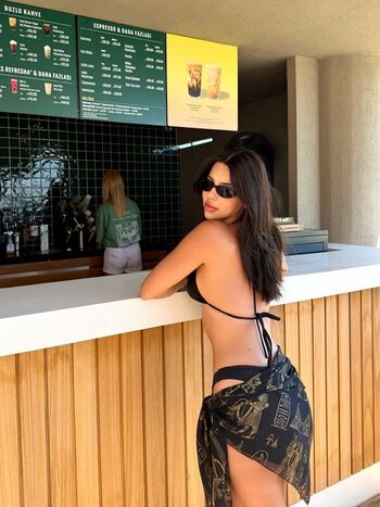Full leaked Demet ozturk page private onlyfans photo