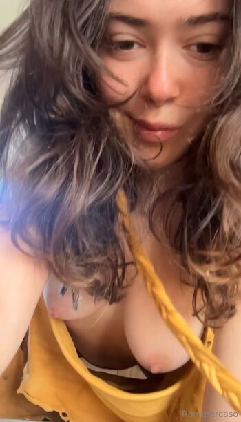 Full leaked Latin scarlett/ private onlyfans photo