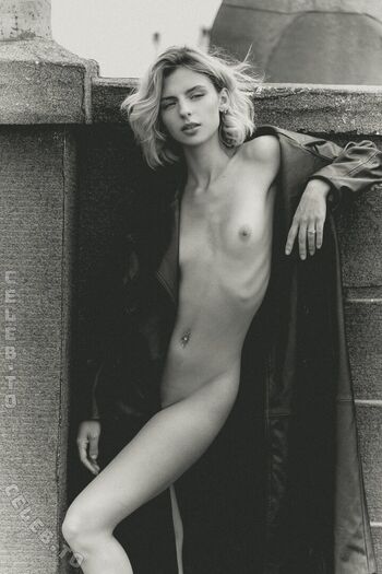 Full leaked Deneb dlm page private onlyfans photo