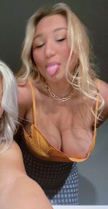 Full leaked Deniniipeninii private onlyfans photo