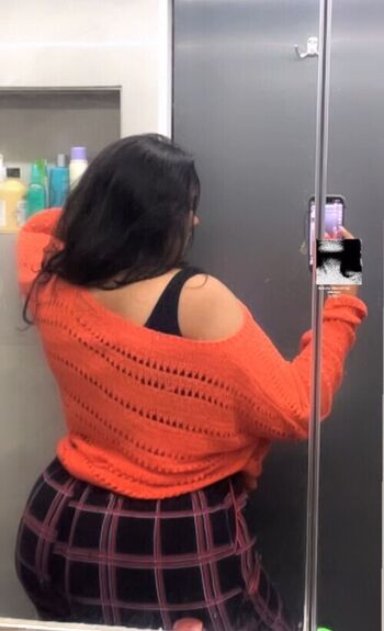 Full leaked Desi asszilla private onlyfans photo