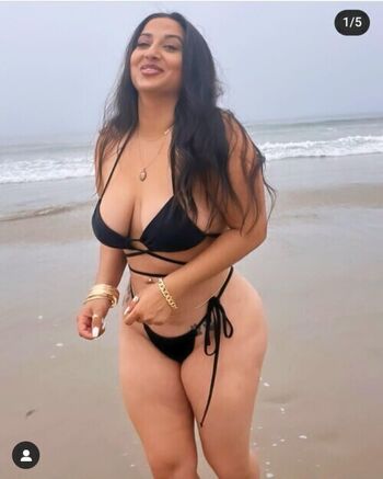 Full leaked Desi asszilla private onlyfans photo