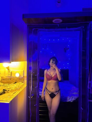 Full leaked Desi aunty private onlyfans photo