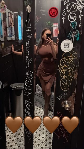 Full leaked Desiree elyda private onlyfans photo