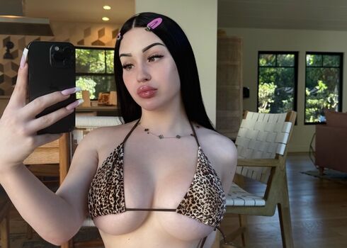 Full leaked Desiree markovich private onlyfans photo