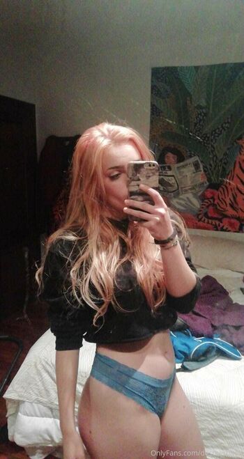 Full leaked Destherhada private onlyfans photo