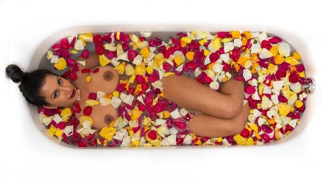 Full leaked Devi the model private onlyfans photo