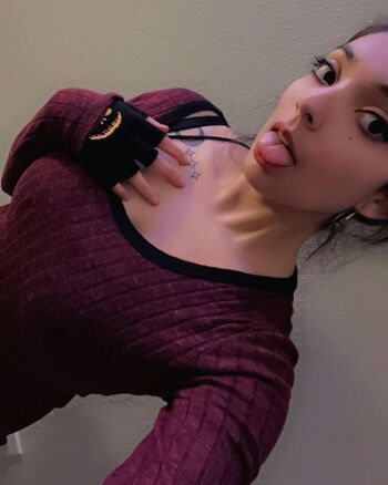 Full leaked Dezmybby private onlyfans photo