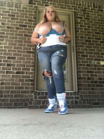 Full leaked Dick gobbler tabby private onlyfans photo