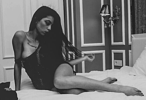 Full leaked Didem dinc private onlyfans photo