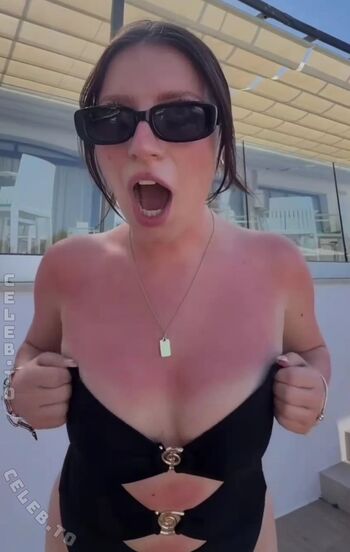 Full leaked Diesejennii private onlyfans photo