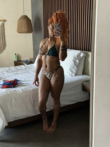 Full leaked Diiliite private onlyfans photo