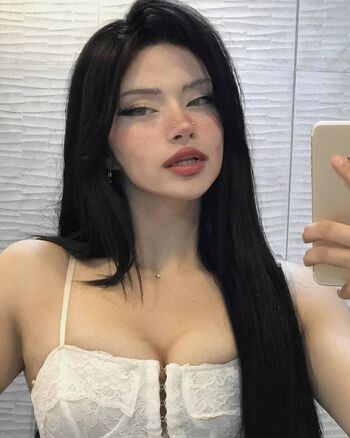 Full leaked Dilannbulgan private onlyfans photo