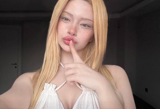 Full leaked Dilannbulgan private onlyfans photo