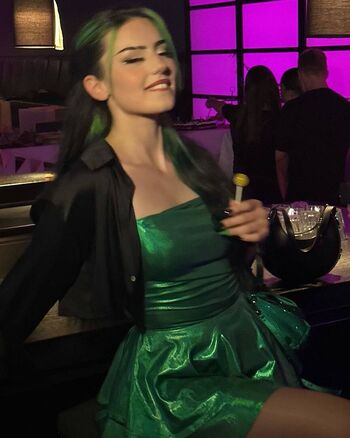 Full leaked Dilaraa page private onlyfans photo