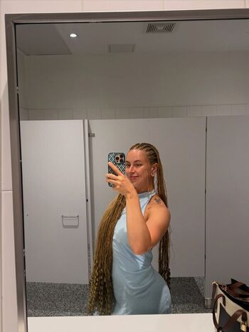 Dina Szekeres