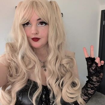Full leaked Dinosaurqueen private onlyfans photo