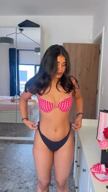 Full leaked Disha verma page private onlyfans photo