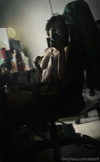 Full leaked Disleft private onlyfans photo
