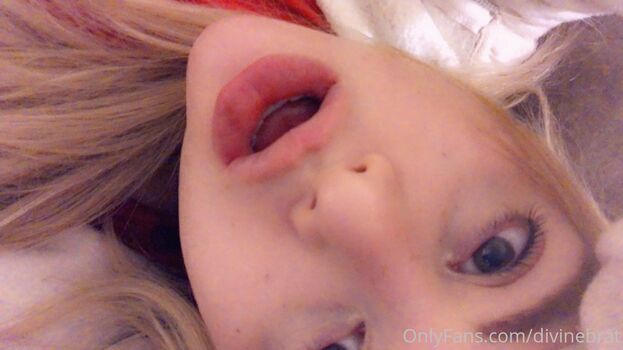 Full leaked Divinebrat private onlyfans photo