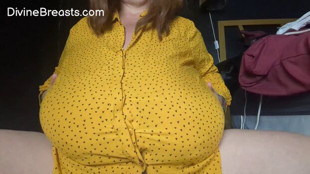 Full leaked Divinebreasts com private onlyfans photo