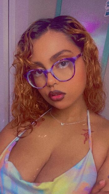 Full leaked Dizzybot private onlyfans photo