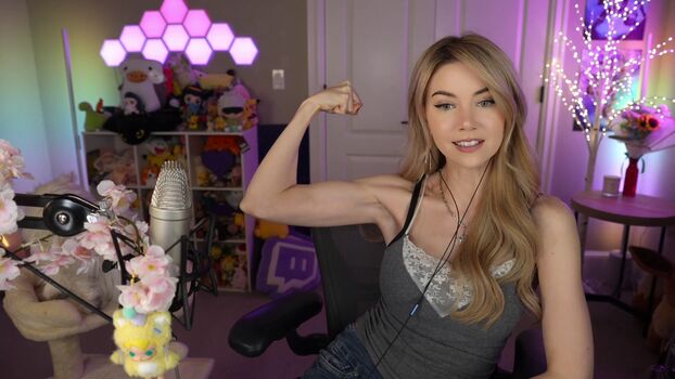 Full leaked Dizzykitten page private onlyfans photo