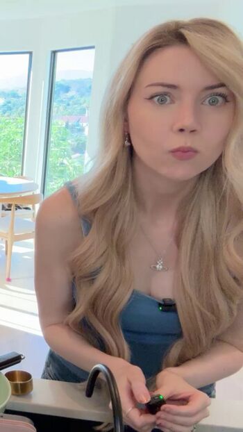 Full leaked Dizzykitten private onlyfans photo