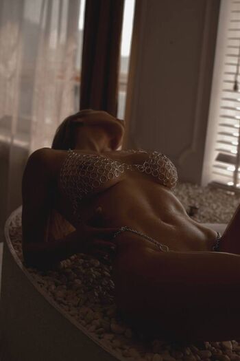 Full leaked Dj aurika page private onlyfans photo