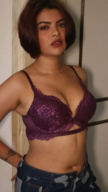 Full leaked Dj rhea private onlyfans photo