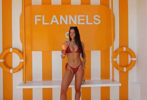 Full leaked Dj victoria peng private onlyfans photo